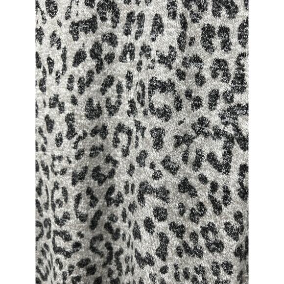 Lucky Brand Women's Leopard Crew Pullover Sweater Stretch Gray Size S/P - Picture 3 of 8